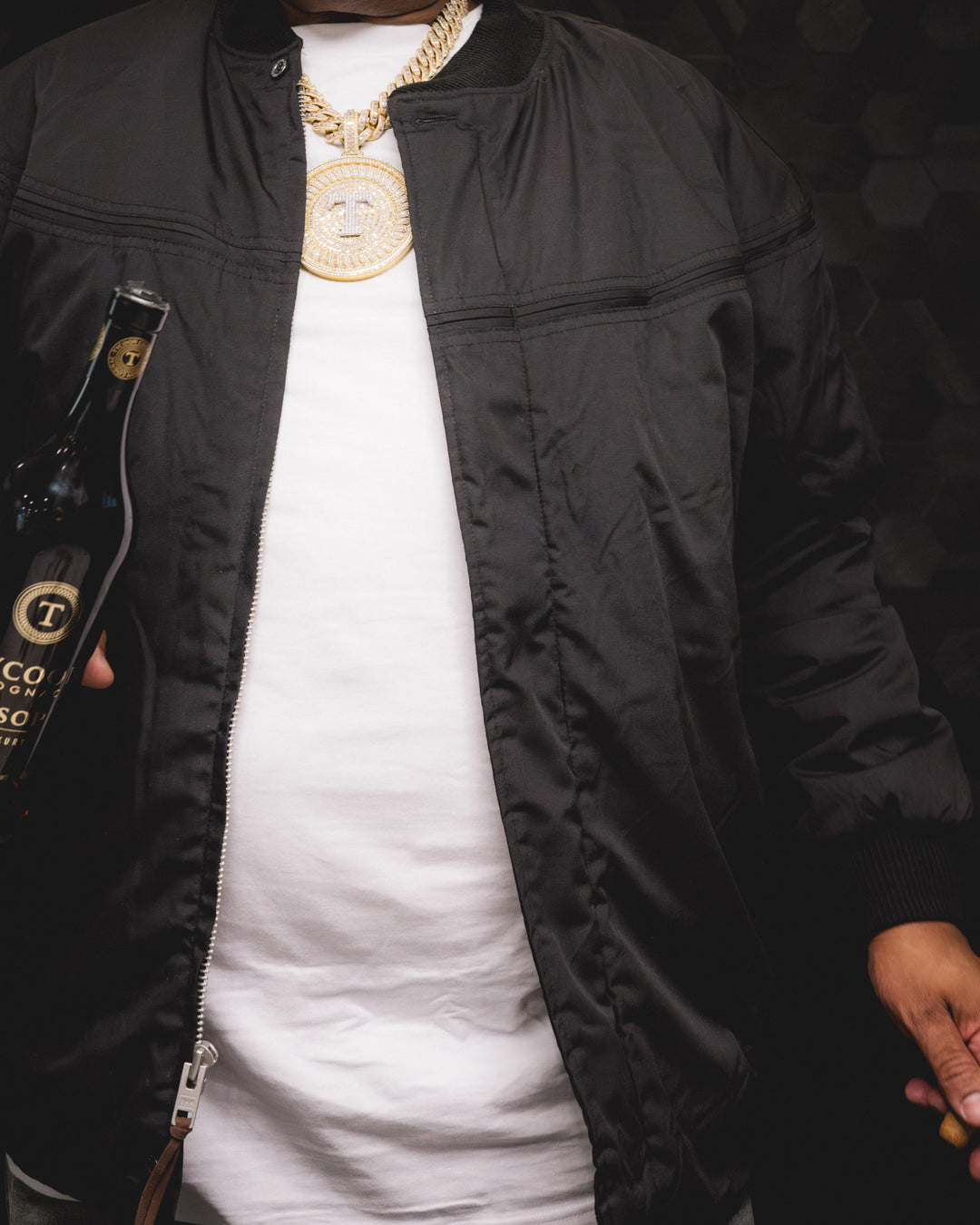 300 Classic Black &amp; Gold